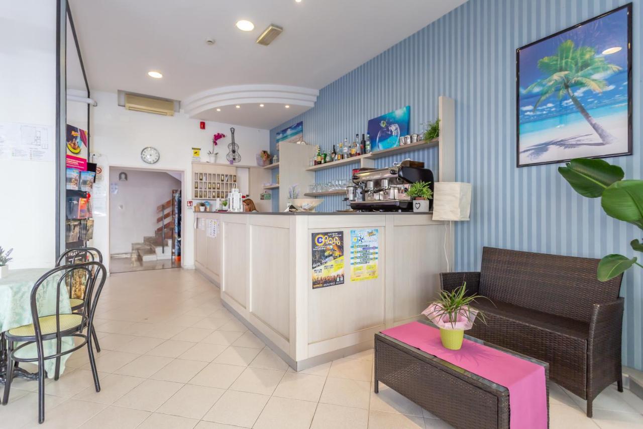 Hotel Valparaiso Rimini Ngoại thất bức ảnh