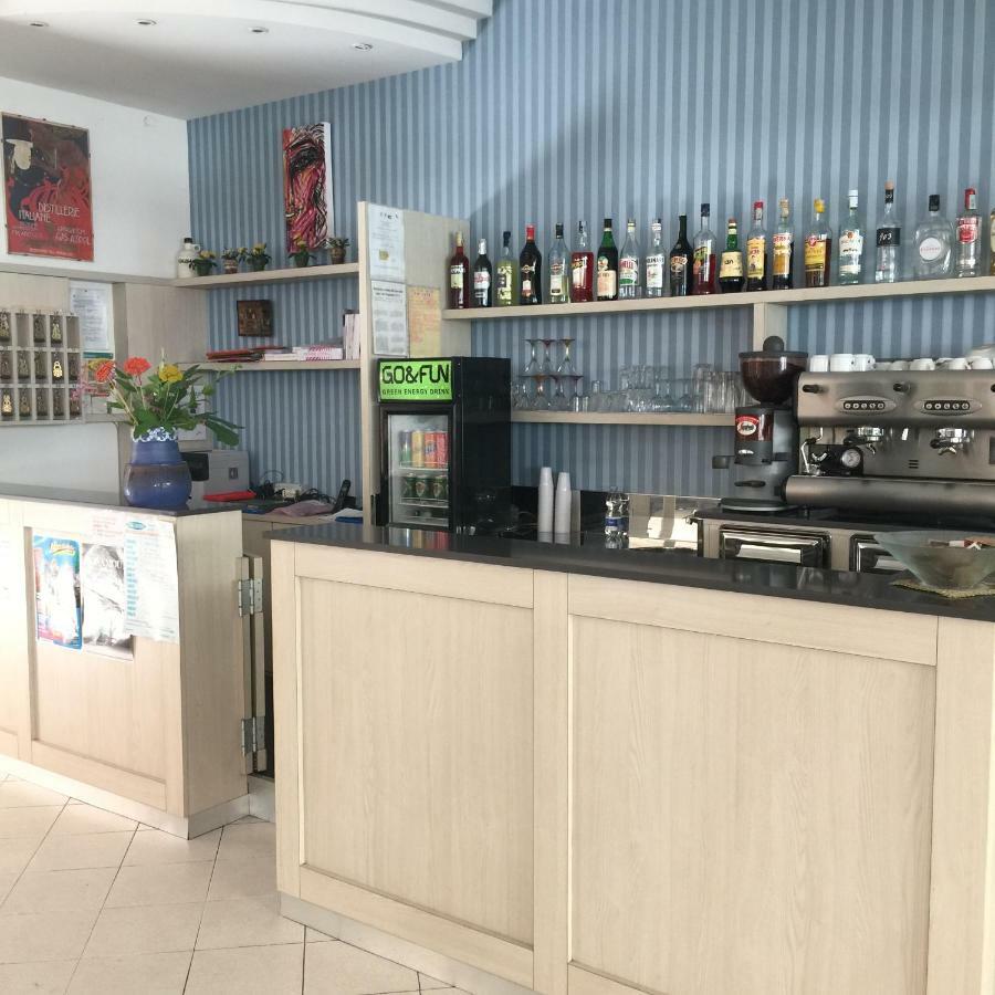 Hotel Valparaiso Rimini Ngoại thất bức ảnh