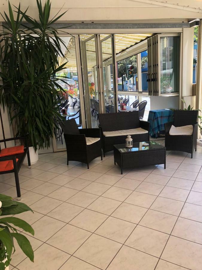 Hotel Valparaiso Rimini Ngoại thất bức ảnh